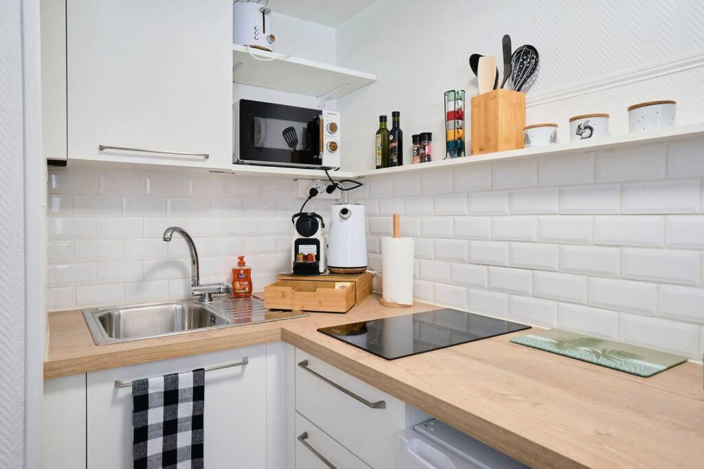 Studio Fonctionnel Au Coeur De Lille Avec Parking Esterno foto